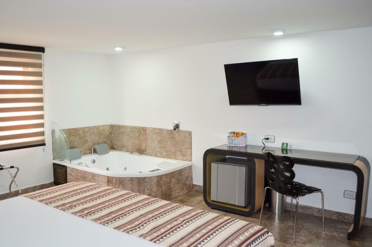 Hotel Parque 70 Medellín Exteriör bild